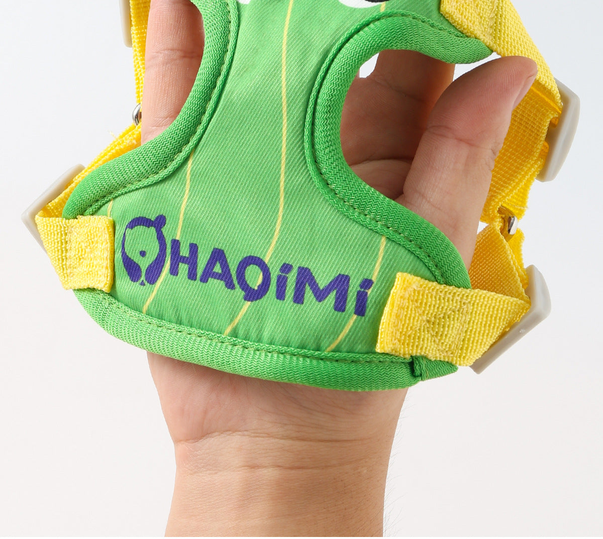 Dog leash vest for Pomeranian, Teddy, Bichon Frise puppies, and other small breeds; dog harness, leash, and dog chain