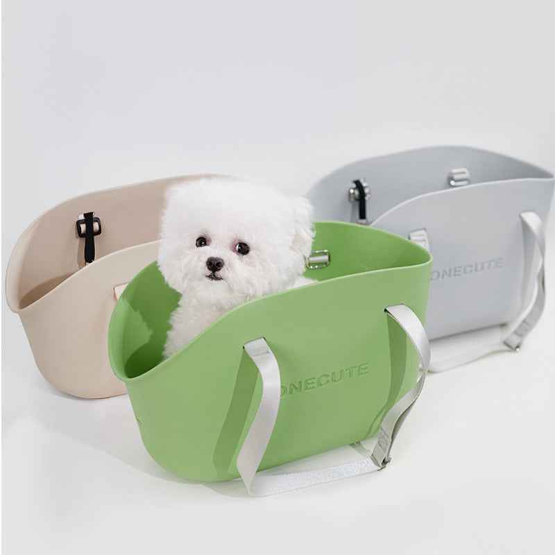 Green pet bag use scene, small pet shown inside a portable outing bag - Everlasting Paws